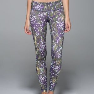 Lululemon Floral Luxtreme Wonder Unders